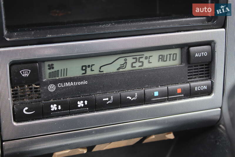 Универсал Volkswagen Golf 2006 в Виннице