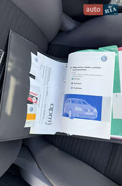 Хэтчбек Volkswagen Golf 2008 в 