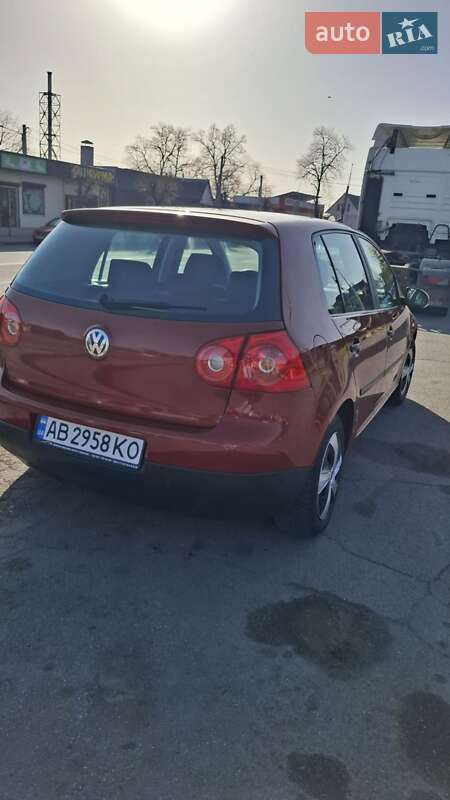 Хэтчбек Volkswagen Golf 2003 в Могилев-Подольске фото 3 Хэтчбек Volkswagen Golf 2003 в Могилев-Подольске