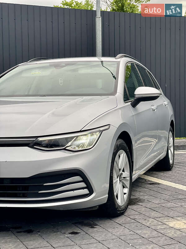 Універсал Volkswagen Golf 2021 в Львові