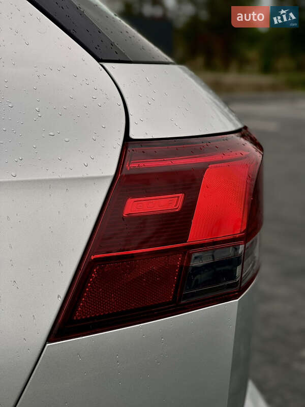 Універсал Volkswagen Golf 2021 в Львові