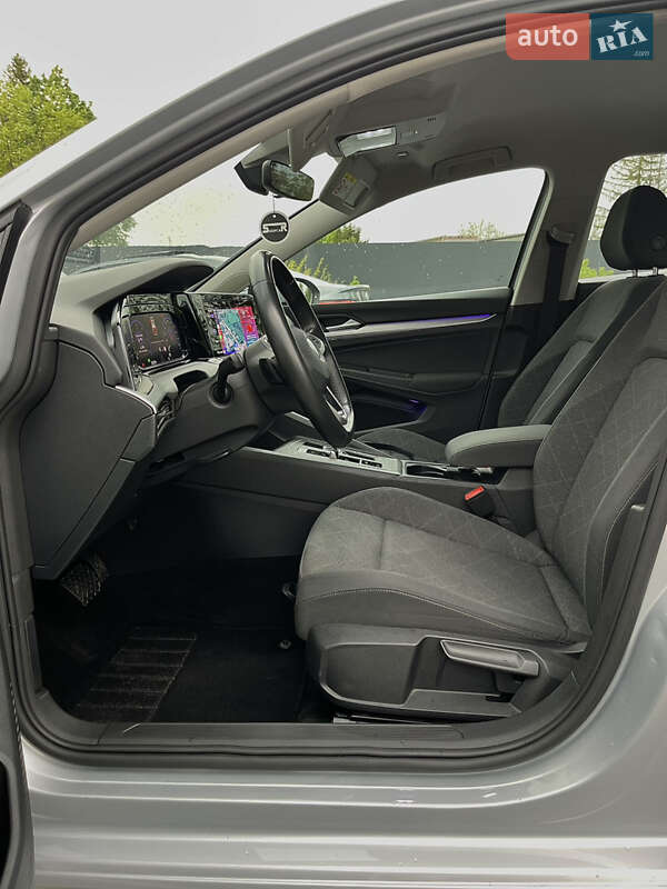 Універсал Volkswagen Golf 2021 в Львові