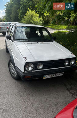 Хэтчбек Volkswagen Golf 1987 в 