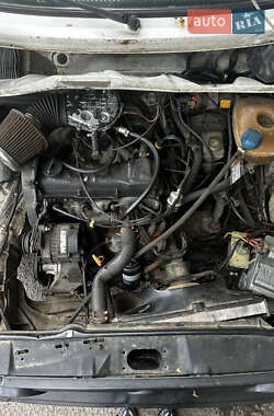 Хэтчбек Volkswagen Golf 1987 в 