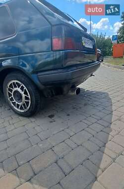 Хэтчбек Volkswagen Golf 1985 в 