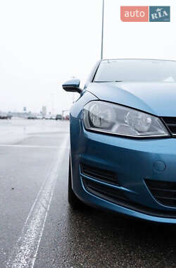 Хетчбек Volkswagen Golf 2013 в Львові