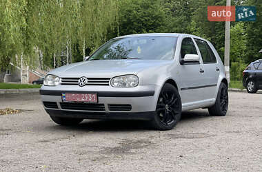 Хэтчбек Volkswagen Golf 2000 в 