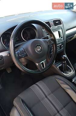 Універсал Volkswagen Golf 2012 в Києві
