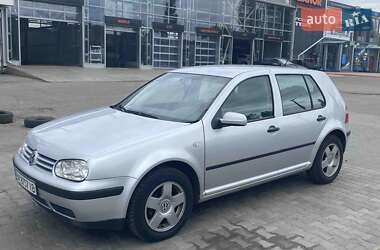 Хетчбек Volkswagen Golf 2002 в Миколаєві