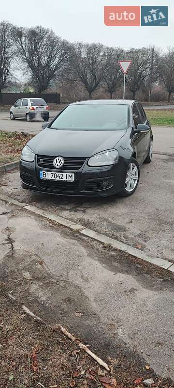 Хетчбек Volkswagen Golf 2008 в 