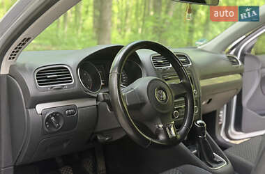 Універсал Volkswagen Golf 2009 в 