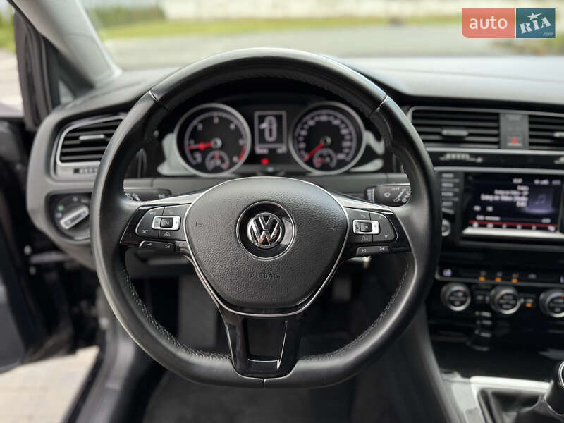 Універсал Volkswagen Golf 2014 в Луцьку