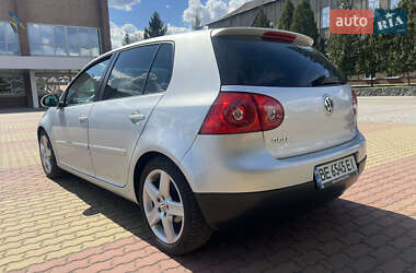 Хэтчбек Volkswagen Golf 2008 в 
