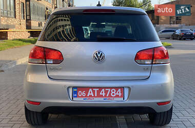 Хетчбек Volkswagen Golf 2010 в 