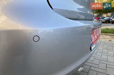 Хетчбек Volkswagen Golf 2010 в 