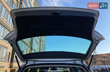 Хетчбек Volkswagen Golf 2010 в 