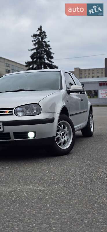 Volkswagen Golf 1998
