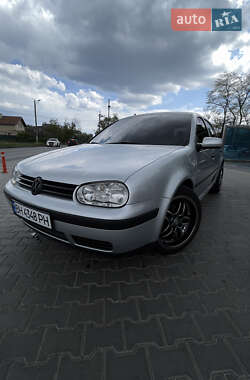 Хэтчбек Volkswagen Golf 2000 в Одессе