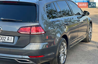 Универсал Volkswagen Golf 2019 в 