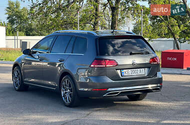 Универсал Volkswagen Golf 2019 в 