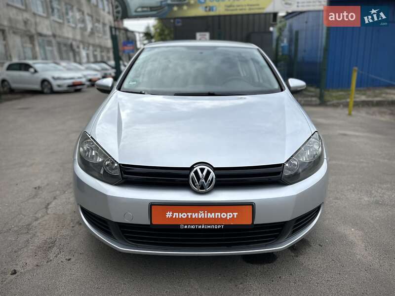 Хетчбек Volkswagen Golf 2009 в Сумах