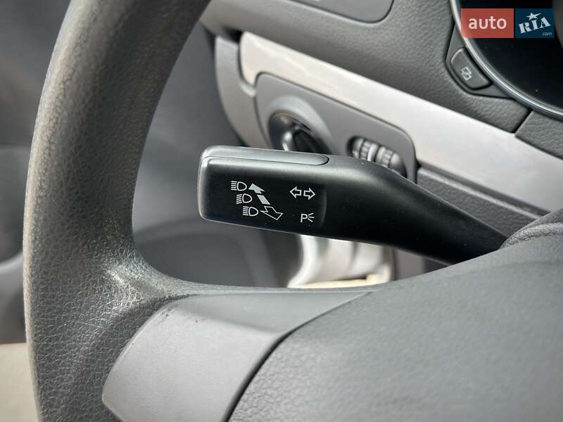 Хетчбек Volkswagen Golf 2009 в Сумах