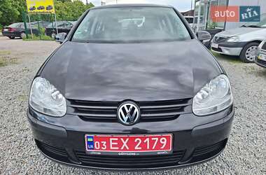 Хетчбек Volkswagen Golf 2005 в 