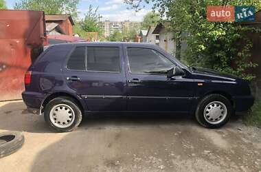 Хетчбек Volkswagen Golf 1997 в Івано-Франківську