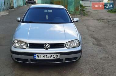 Хетчбек Volkswagen Golf 2002 в Києві
