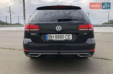 Універсал Volkswagen Golf 2017 в 