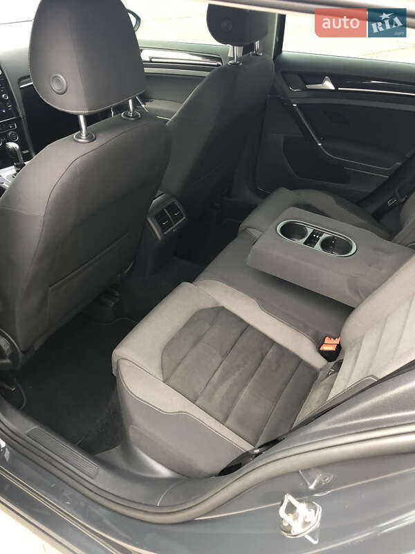 Универсал Volkswagen Golf 2017 в Белгороде-Днестровском