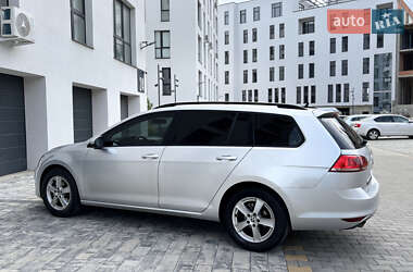 Універсал Volkswagen Golf 2014 в 