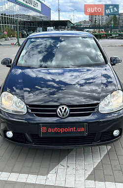 Хетчбек Volkswagen Golf 2006 в 