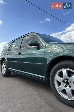 Універсал Volkswagen Golf 2000 в 