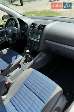 Хетчбек Volkswagen Golf 2007 в 