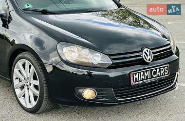 Хетчбек Volkswagen Golf 2009 в 
