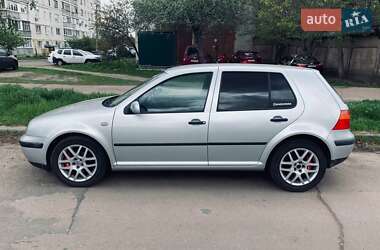 Хетчбек Volkswagen Golf 2000 в Чернігові