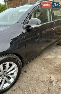 Универсал Volkswagen Golf 2012 в 