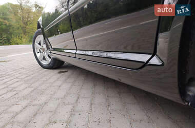 Хетчбек Volkswagen Golf 2003 в 