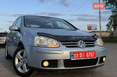 Хэтчбек Volkswagen Golf 2008 в 