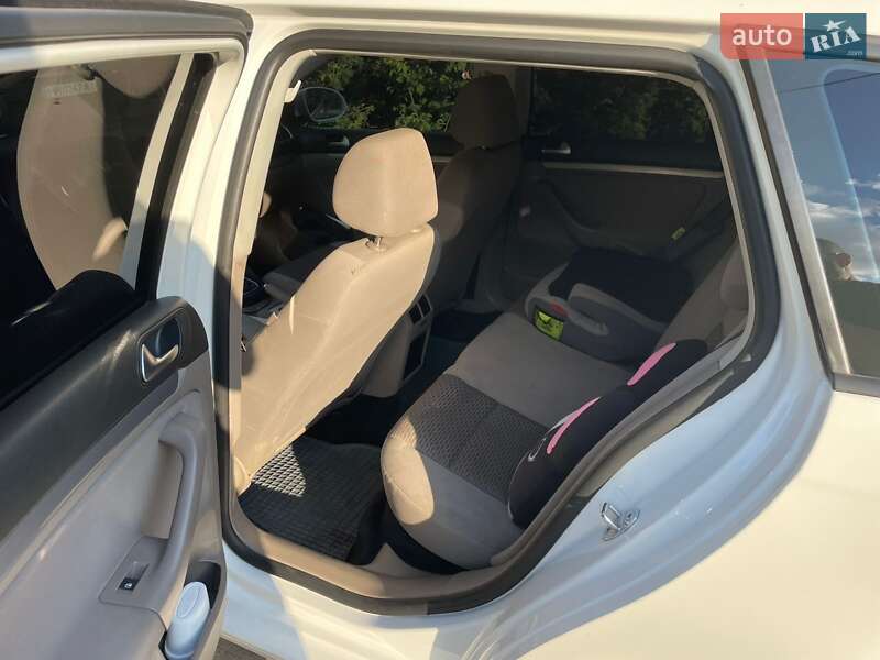 Універсал Volkswagen Golf 2010 в Ізмаїлі