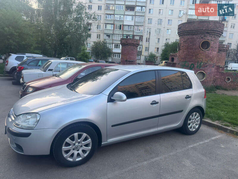 Volkswagen Golf 2005