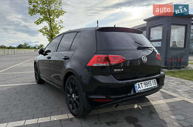 Хэтчбек Volkswagen Golf 2015 в 