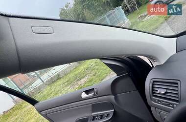 Хетчбек Volkswagen Golf 2008 в 
