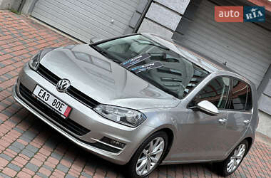 Хэтчбек Volkswagen Golf 2015 в Ивано-Франковске