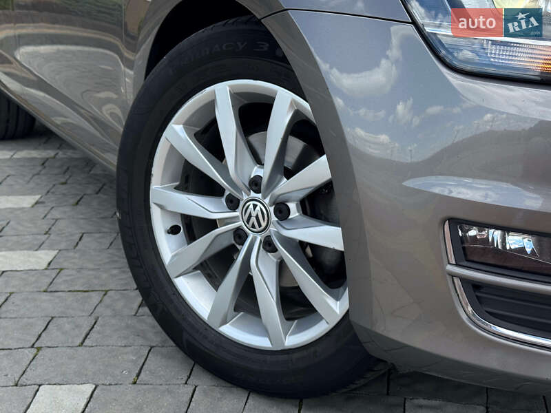 Универсал Volkswagen Golf 2016 в Дрогобыче фото 21 Универсал Volkswagen Golf 2016 в Дрогобыче