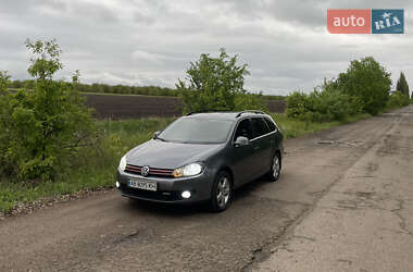 Универсал Volkswagen Golf 2013 в Черновцах