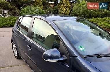 Хэтчбек Volkswagen Golf 2006 в 