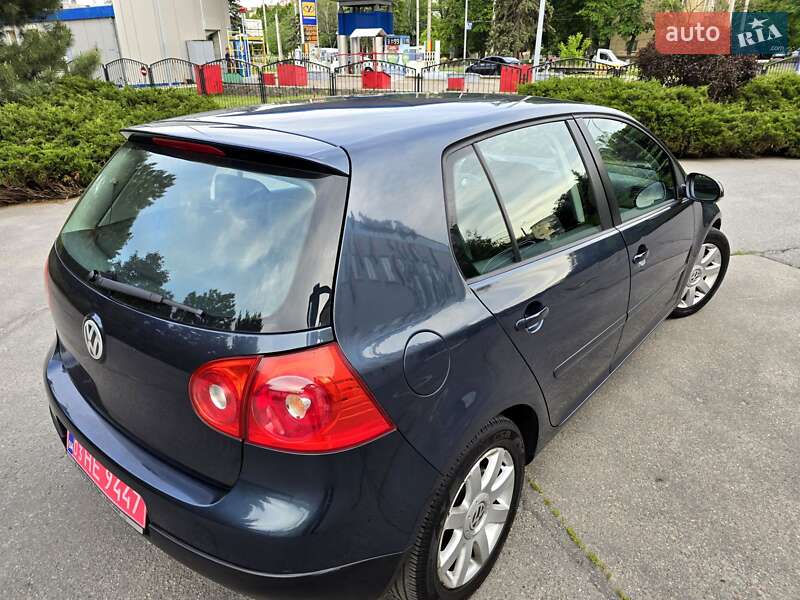 Хетчбек Volkswagen Golf 2006 в Полтаві