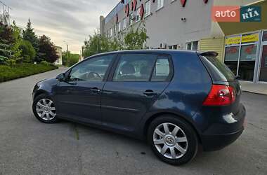 Хэтчбек Volkswagen Golf 2006 в 